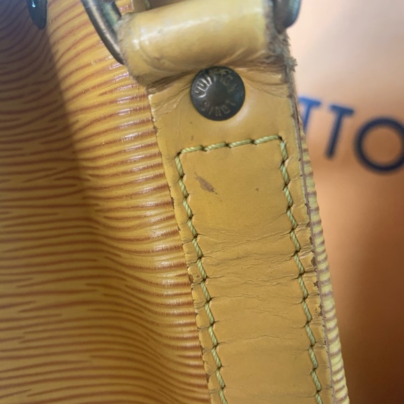 SOLD Authentic Louis Vuitton Noe Epi - Picture 12 of 16